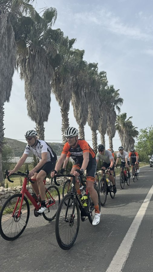 Účastníci kempu Alltraining na Mallorce