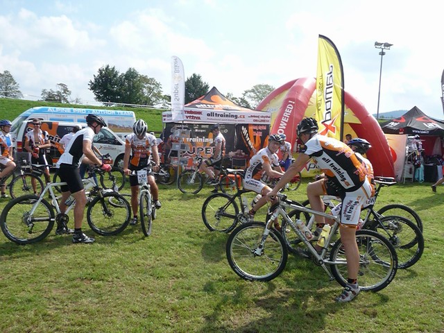 Alltraining.cz - Lawi team: bikeři  na Ještědu (KPŽ), silničáři na Krušnotonu