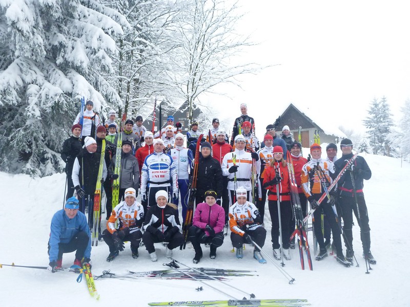Ski kemp Benecko 12.1.2013 - den 3. - rozcvička, technika - klasika, skate, beseda