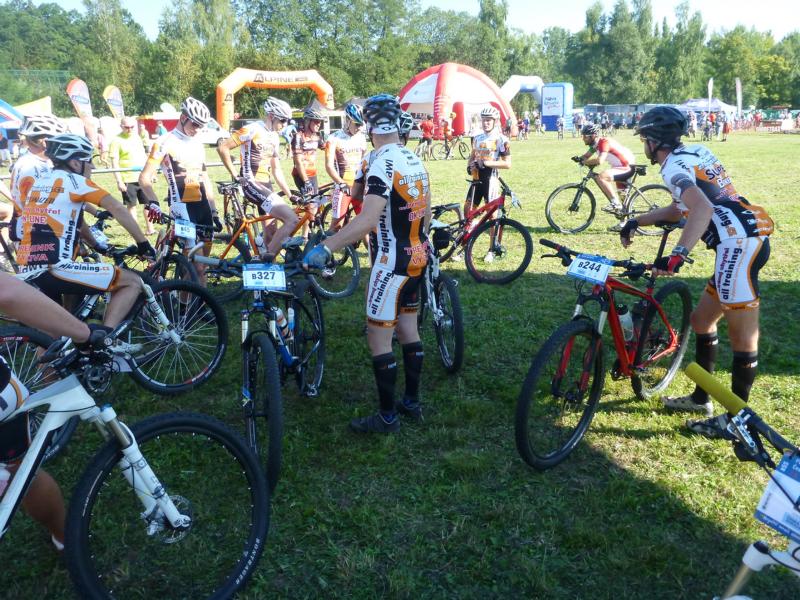 Alltraining.cz - Lawi team na Plzeňské padesátce České spořitelny 07.09.2013