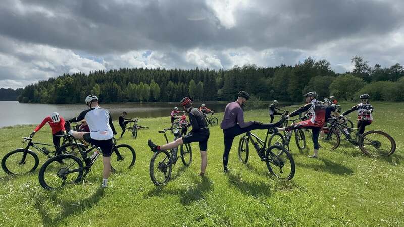Skvělé odpoledne v sedle: Cyklistika naplno, týmová atmosféra a radost z každého kilometru | obrázek 