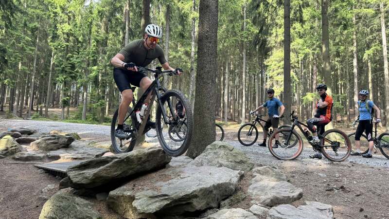 Skvělé odpoledne v sedle: Cyklistika naplno, týmová atmosféra a radost z každého kilometru | obrázek 