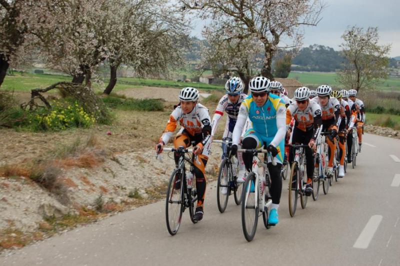 Ani doprovody cyklistů se s námi na Mallorce nenudí! | obrázek 