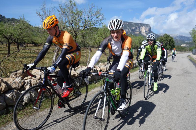 Jak trénujeme na mallorských kempech s Alltraining.cz