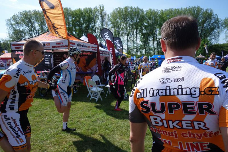 Chytří traséři a Superbiker od Alltraining.cz proměnili závody v den plný zážitků | obrázek 