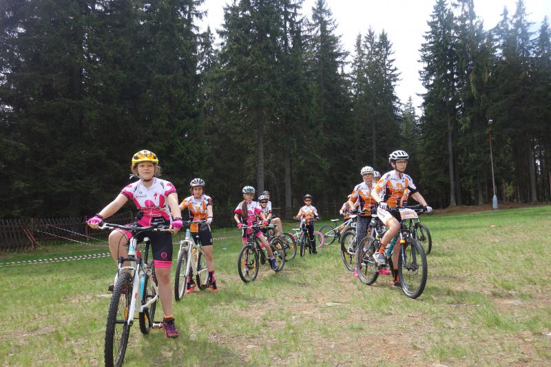 První kemp MTB školy techniky na Churáňově za účasti malých i velkých bikerů, 27.5.-29.5.2016 | obrázek 