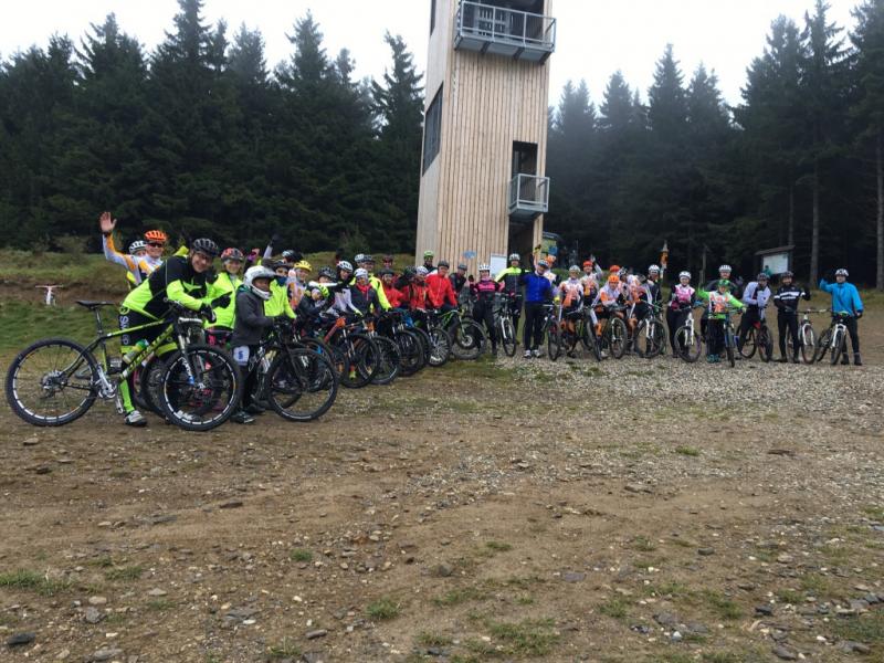 Bikeři v bikeparku zažili pod vedením trenérů Alltraining.cz nevšední cyklistický zážitek | obrázek 