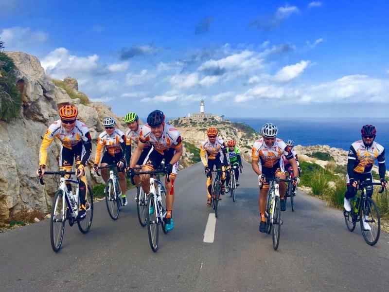 Mallorské listopadové dny plné slunce Mallorce ukončily letošní cyklistickou sezónu | obrázek 