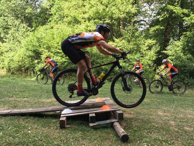 Rodinný kemp cykloškoly  MTB techniky v Brdech je za námi | obrázek 
