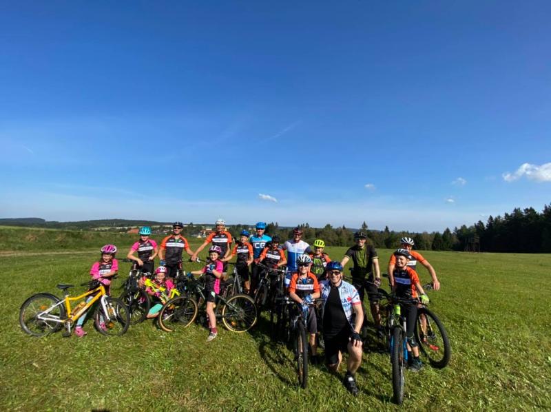 Rodinný MTB kemp v  Novém Městě na Moravě si užili úplně všichni | obrázek 